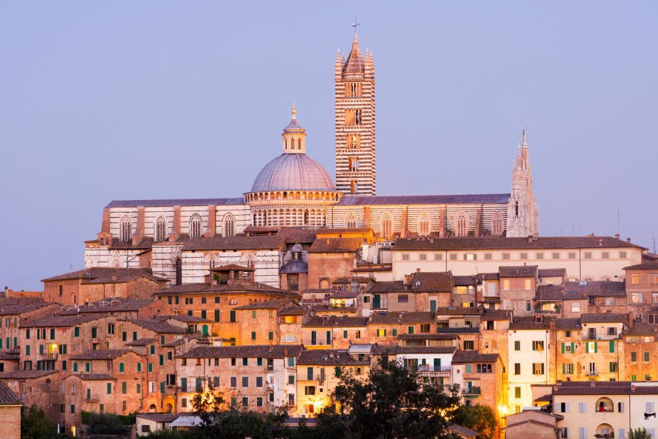 Hotel Torre Del Fuggisole Siena Esterno foto