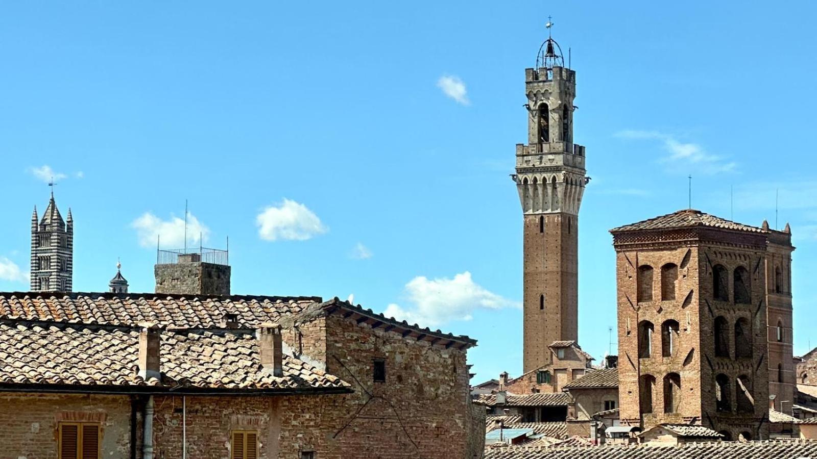 Hotel Torre Del Fuggisole Siena Esterno foto